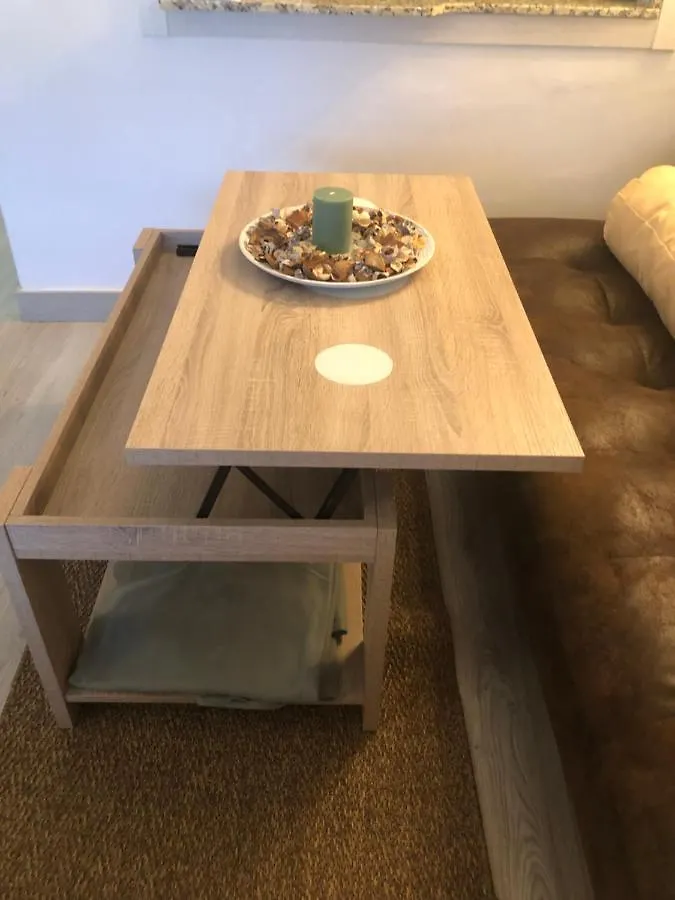 Apartamento totalmente reformado con piscina y jardines al lado de la playa de la Carihuela Torremolinos