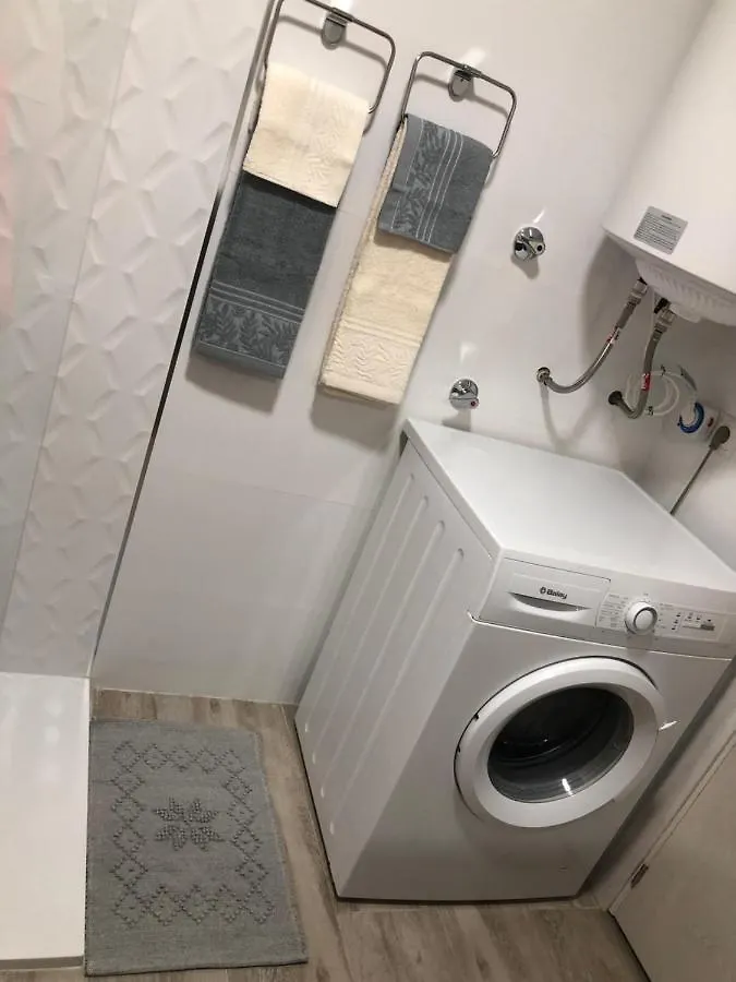 Lägenhet Apartamento Totalmente Reformado Con Piscina Y Jardines Al Lado De La Playa De La Carihuela Torremolinos