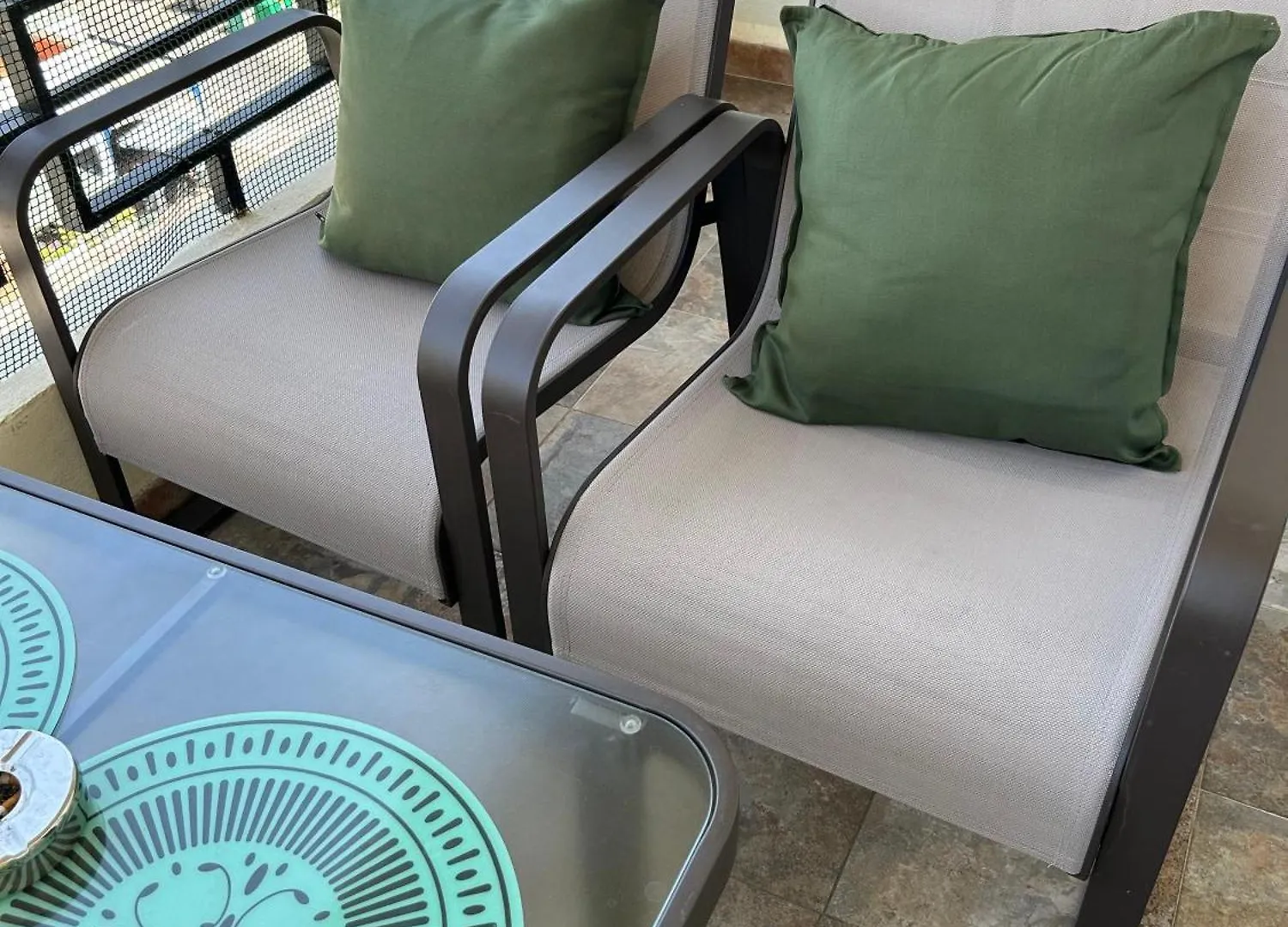 Apartamento totalmente reformado con piscina y jardines al lado de la playa de la Carihuela Torremolinos España