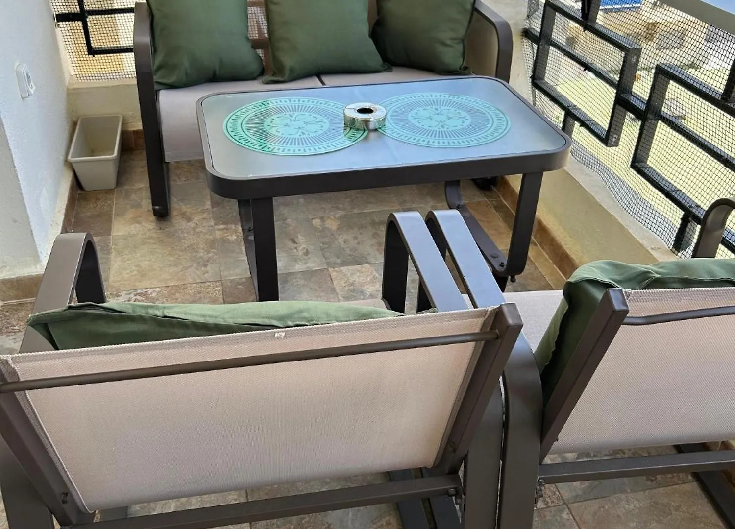Appartement Apartamento Totalmente Reformado Con Piscina Y Jardines Al Lado De La Playa De La Carihuela Torremolinos Spanje